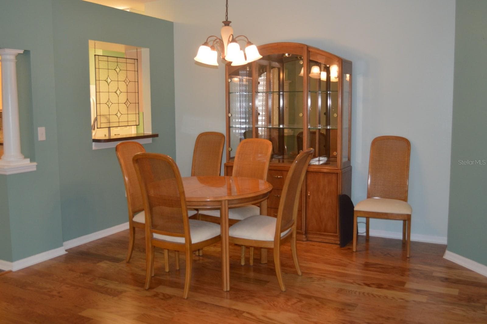 1926 SASSAFRAS DRIVE — photo 3 of 25