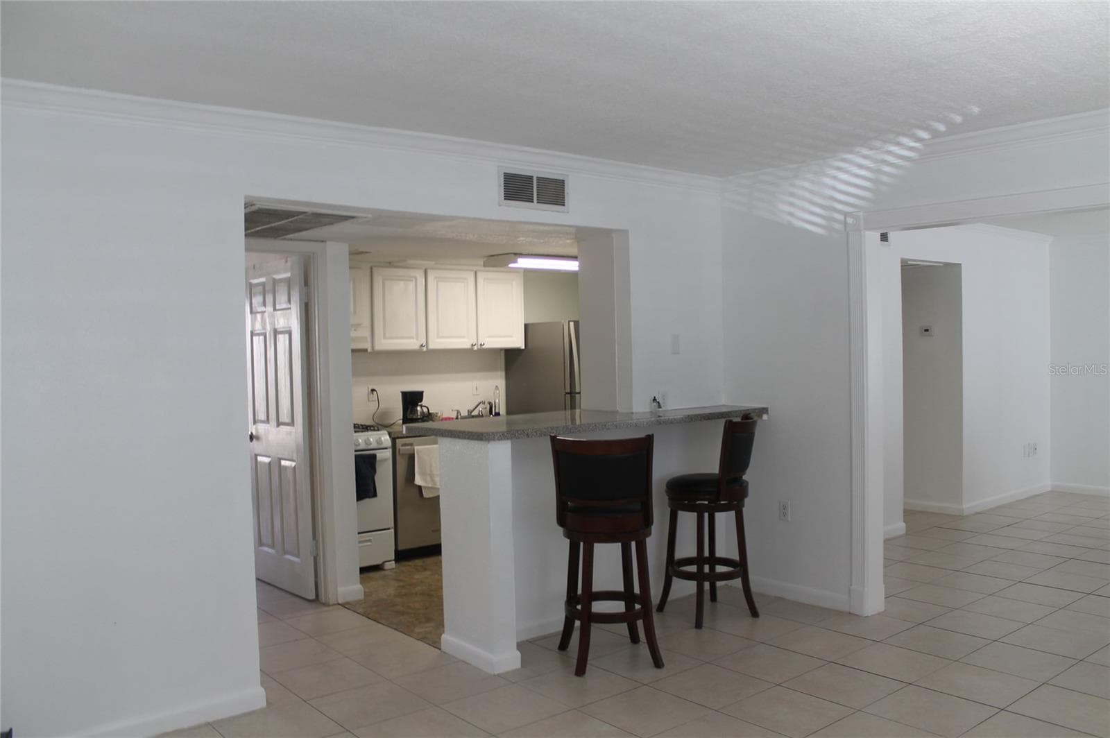 151 OYSTER BAY CIRCLE — photo 10 of 33