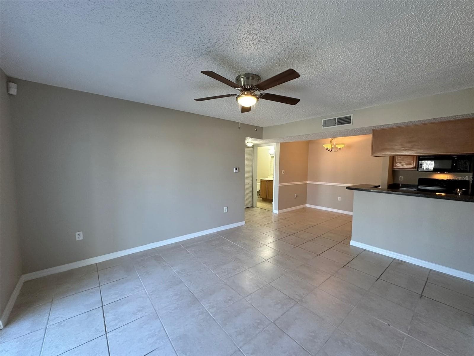 209 LAKE BROOK CIRCLE — photo 8 of 28