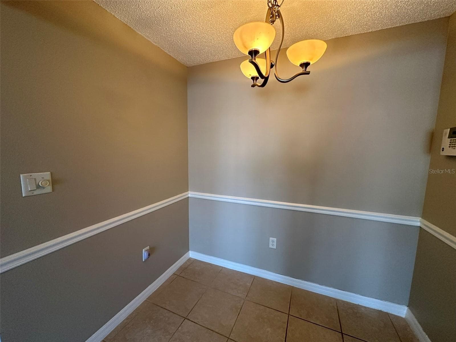 209 LAKE BROOK CIRCLE — photo 12 of 28