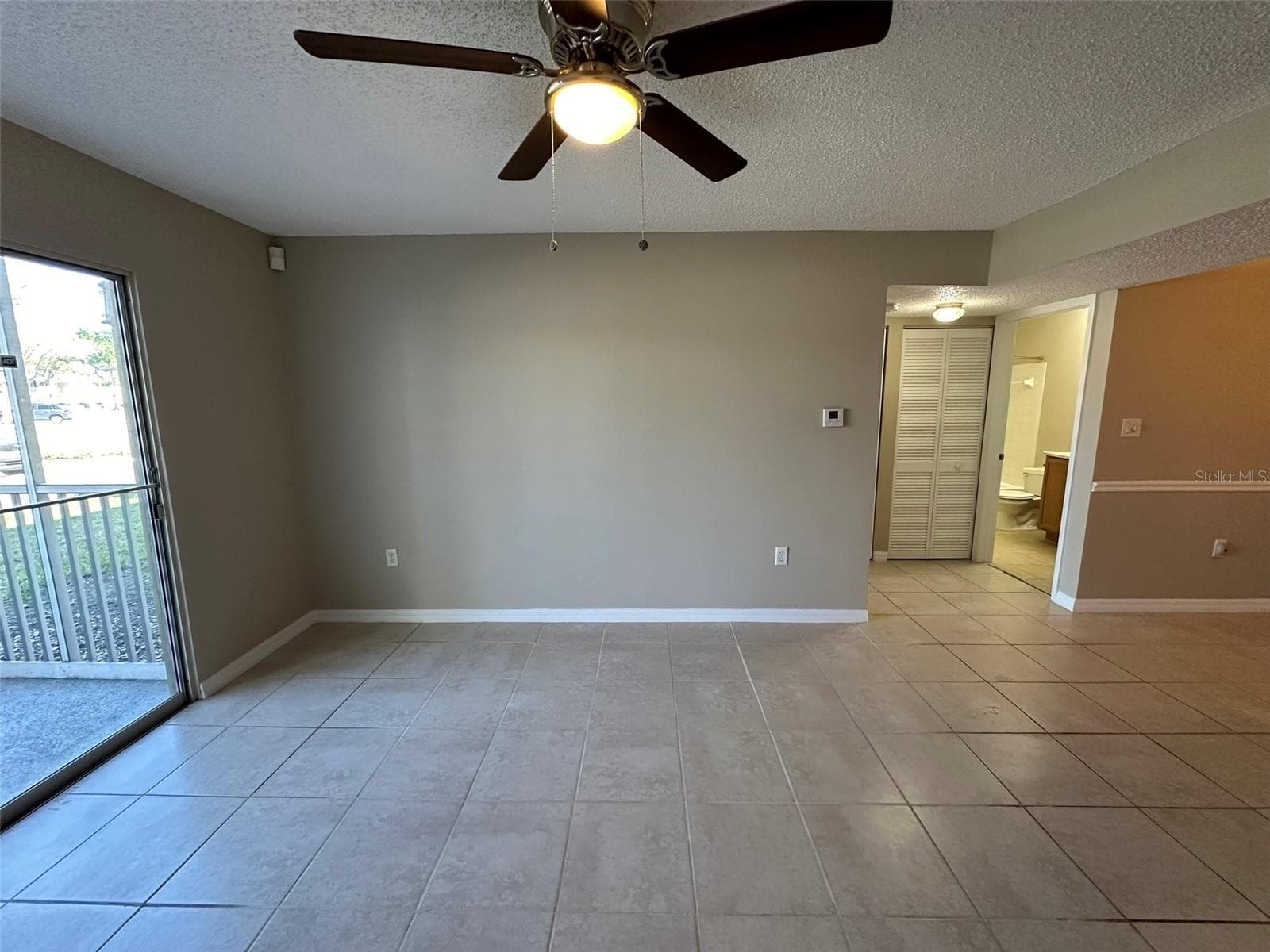 209 LAKE BROOK CIRCLE — photo 9 of 28