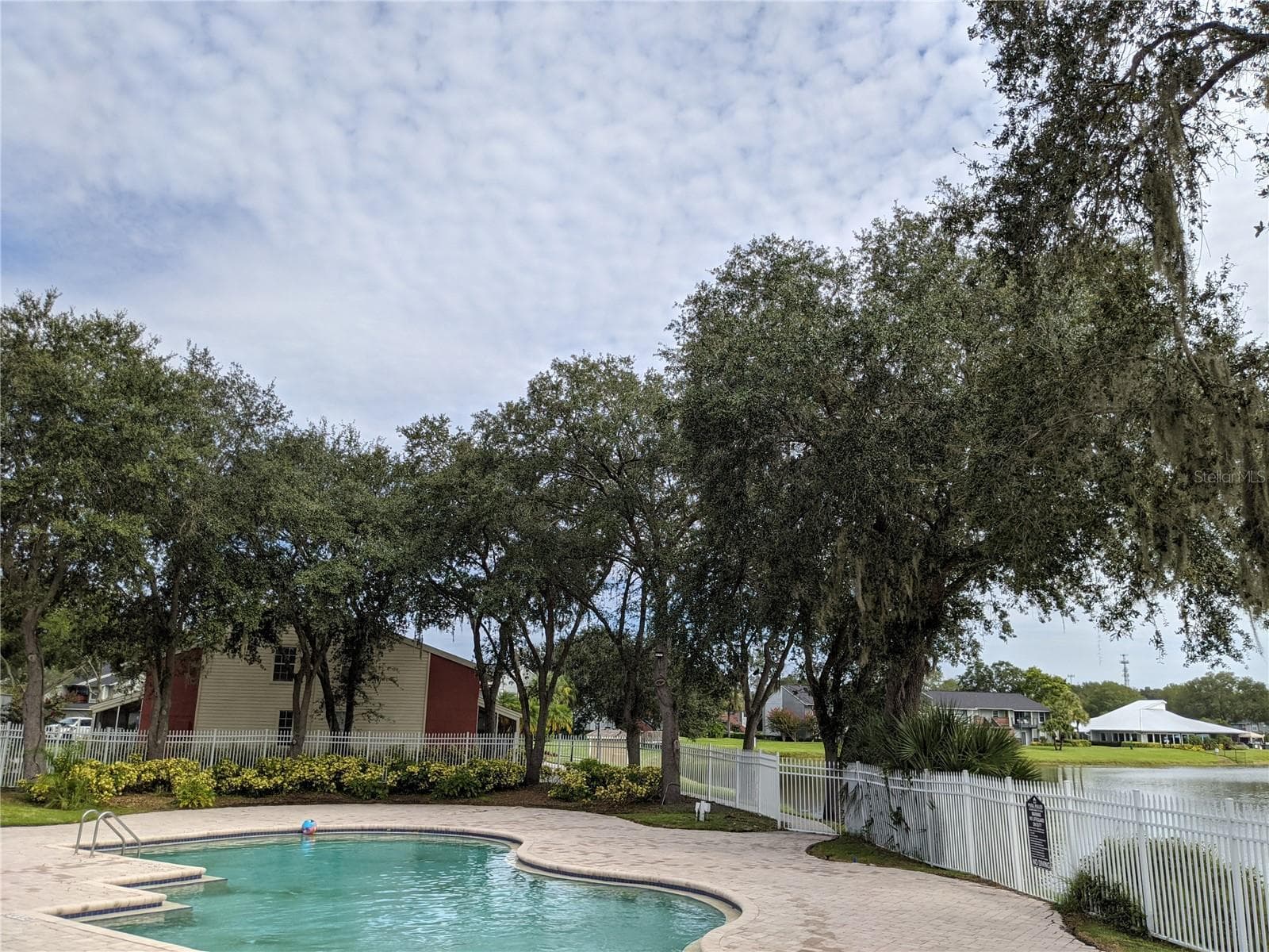 209 LAKE BROOK CIRCLE — photo 6 of 28