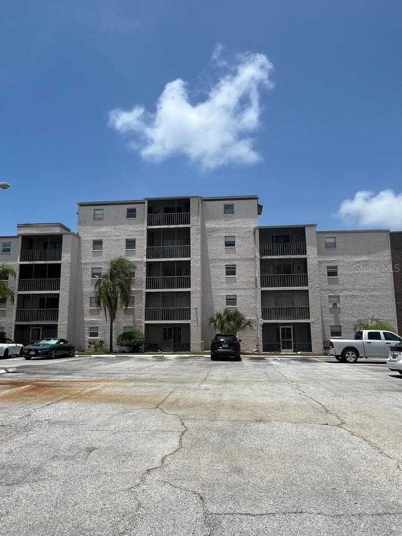 5541 BAY BOULEVARD — photo 1 of 26