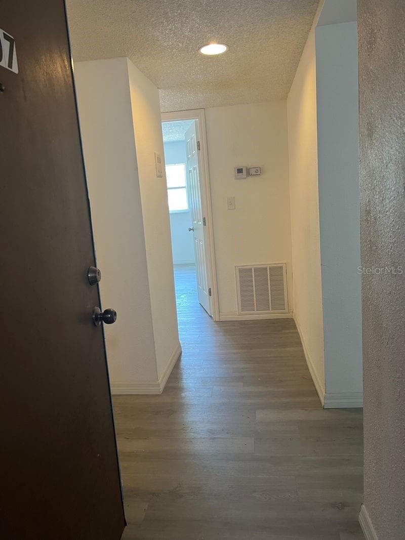 5541 BAY BOULEVARD — photo 15 of 26