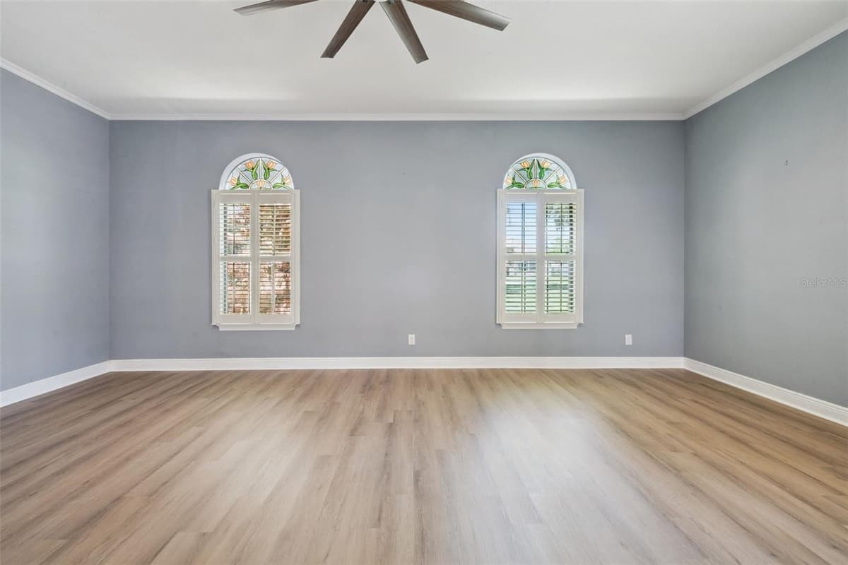 35040 SHADY OAKS LANE — photo 15 of 52