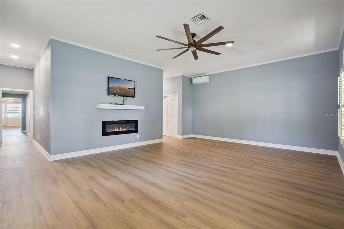 35040 SHADY OAKS LANE — photo 14 of 52