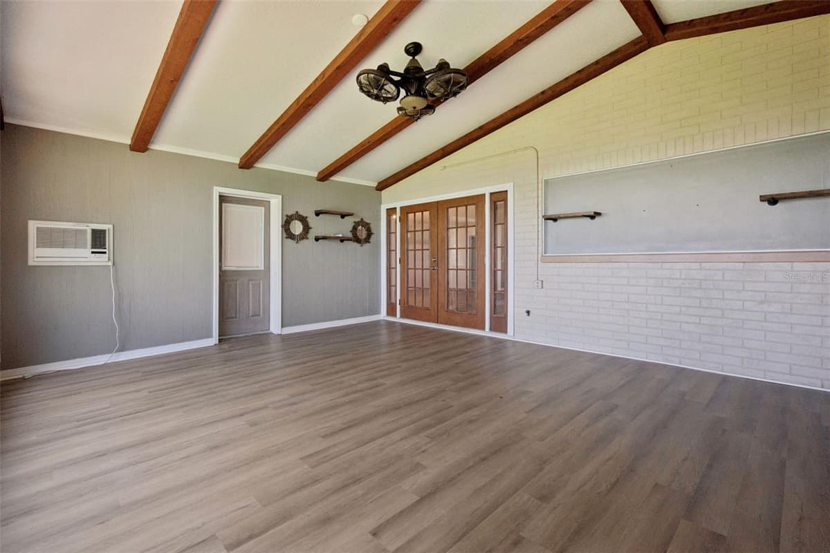 35040 SHADY OAKS LANE — photo 34 of 52