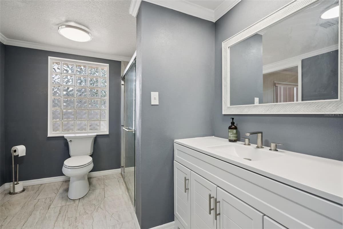 35040 SHADY OAKS LANE — photo 22 of 52