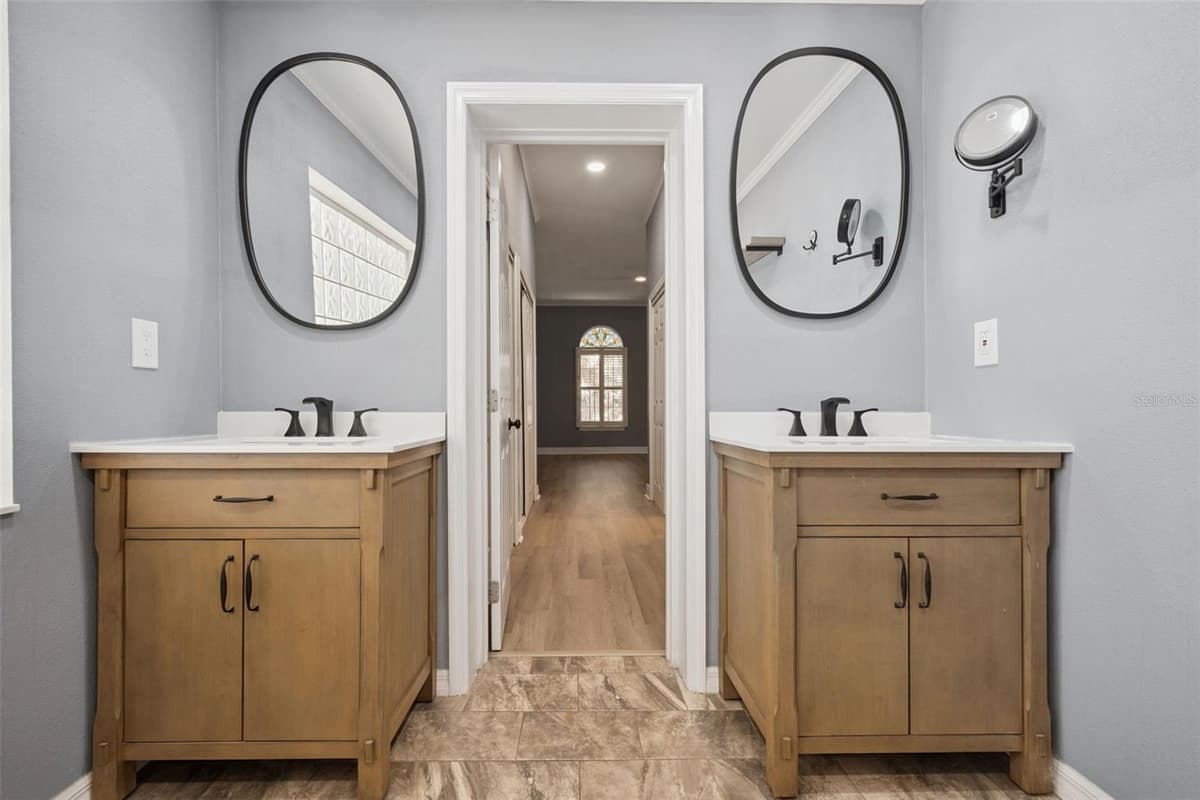 35040 SHADY OAKS LANE — photo 20 of 52