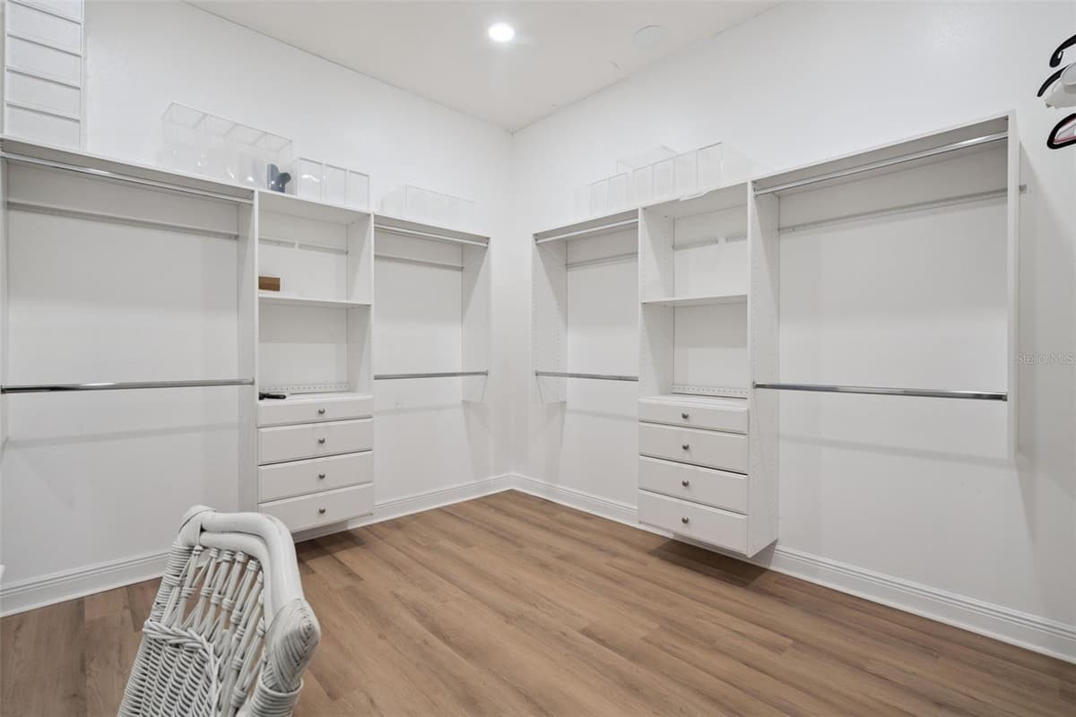 35040 SHADY OAKS LANE — photo 27 of 52