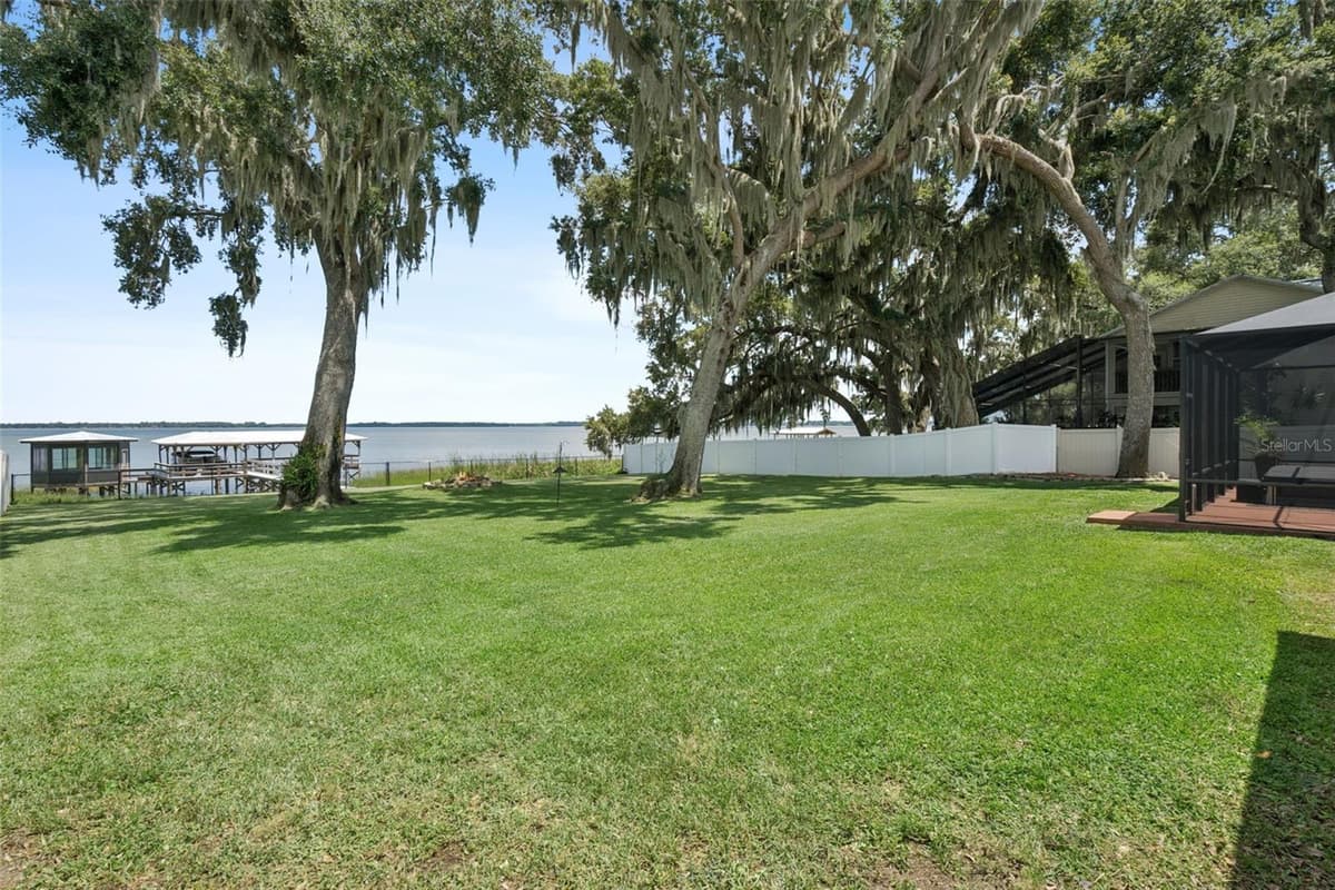 35040 SHADY OAKS LANE — photo 39 of 52