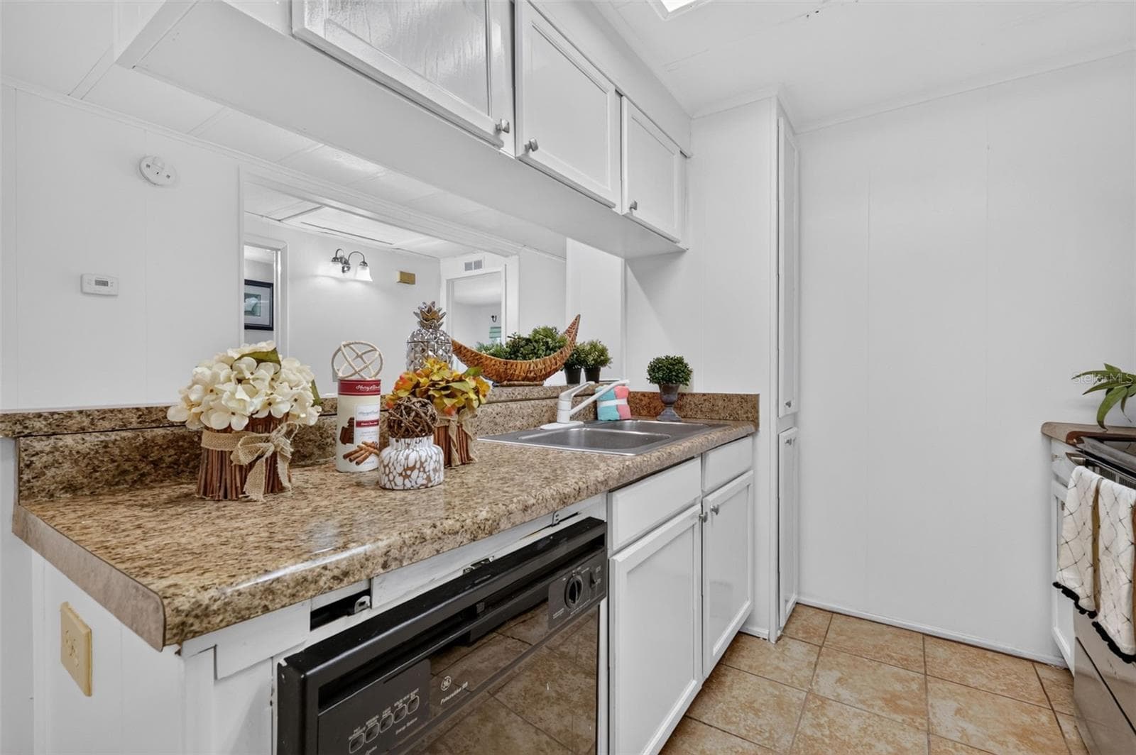 304 ERON WAY — photo 9 of 20