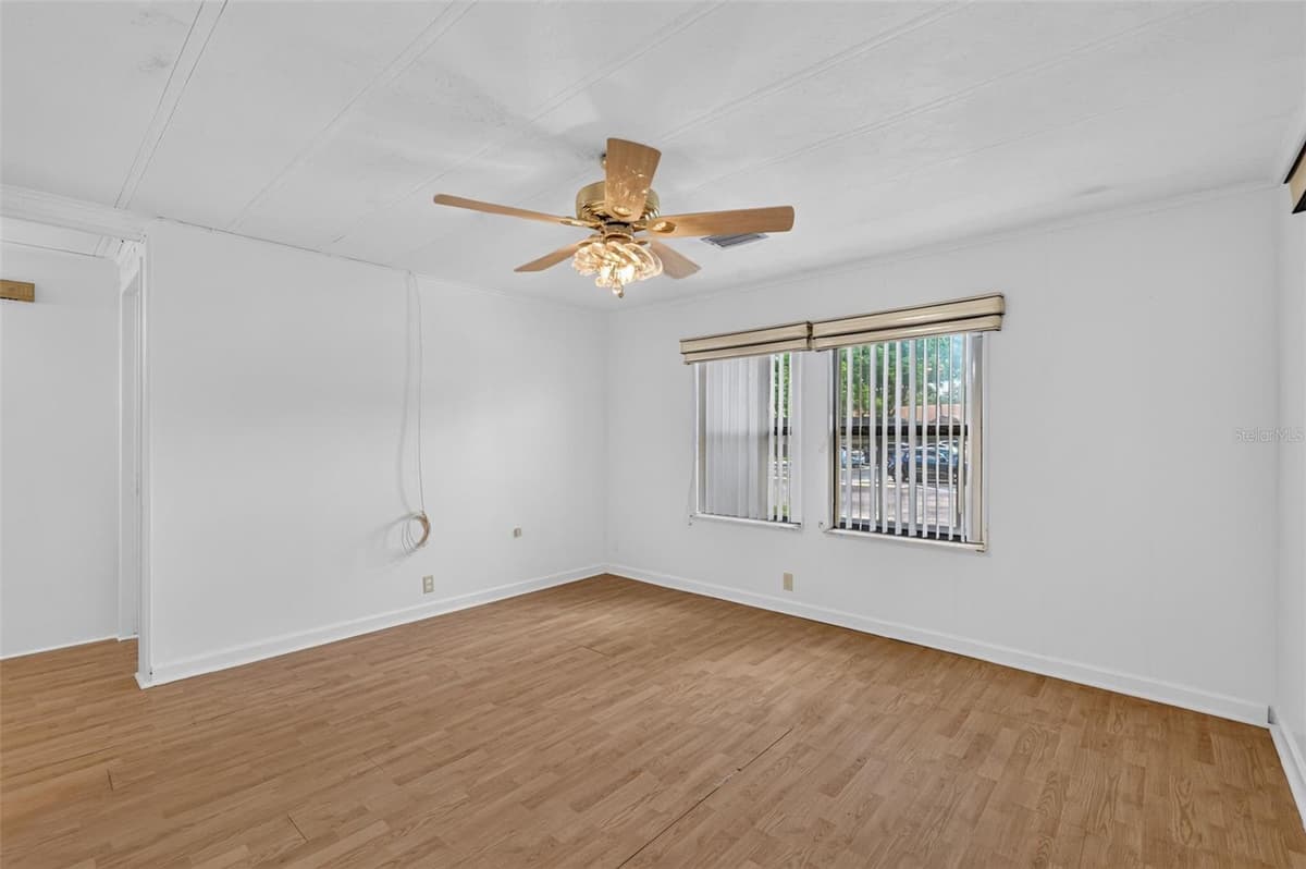 304 ERON WAY — photo 5 of 20
