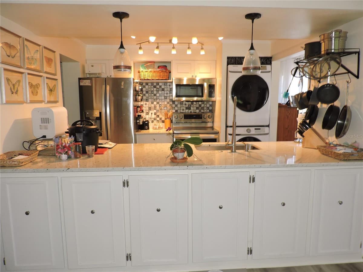 118 LA CASA — photo 4 of 43