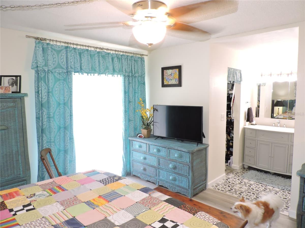 118 LA CASA — photo 21 of 43