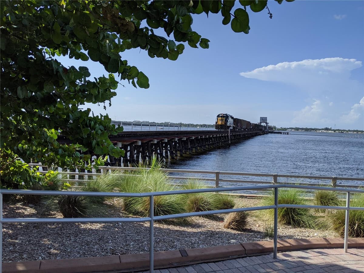 3714 LAKE BAYSHORE DRIVE — photo 31 of 33