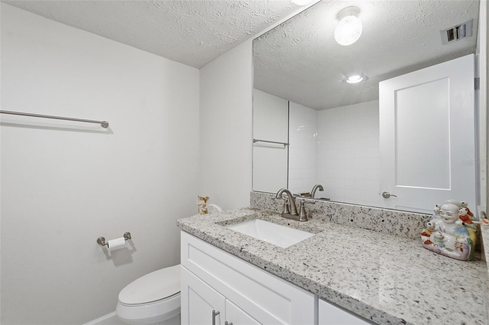 16211 DUBLIN CIRCLE — photo 28 of 34