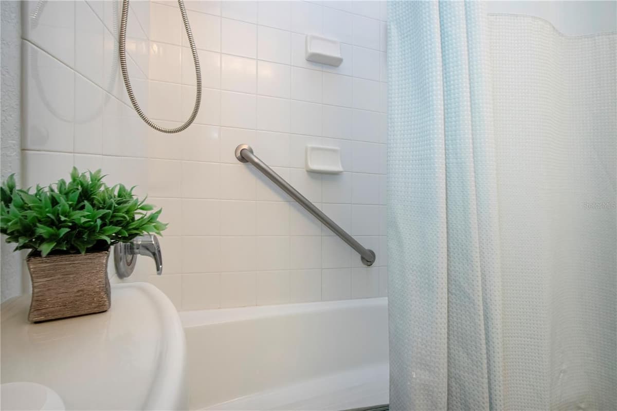 611 DESTINY DRIVE — photo 27 of 55