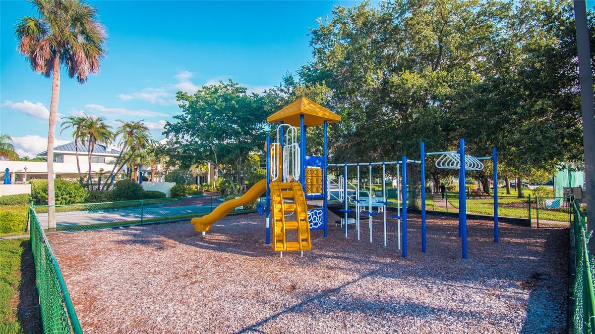 611 DESTINY DRIVE — photo 48 of 55