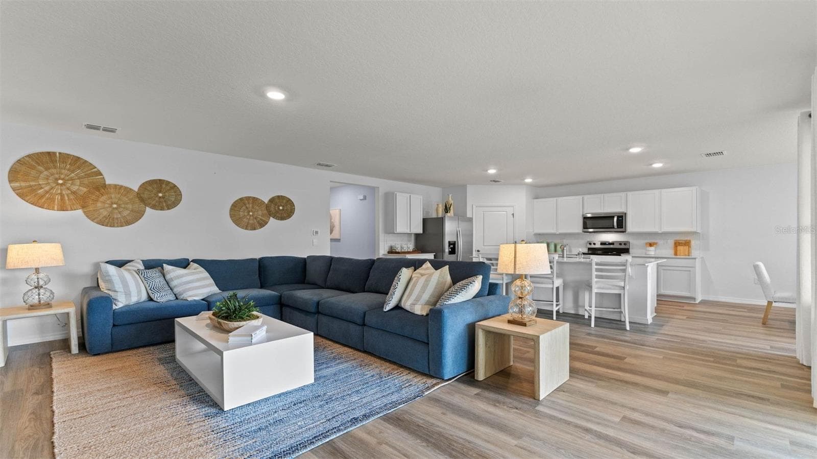 4045 BRADBURY WAY — photo 13 of 26