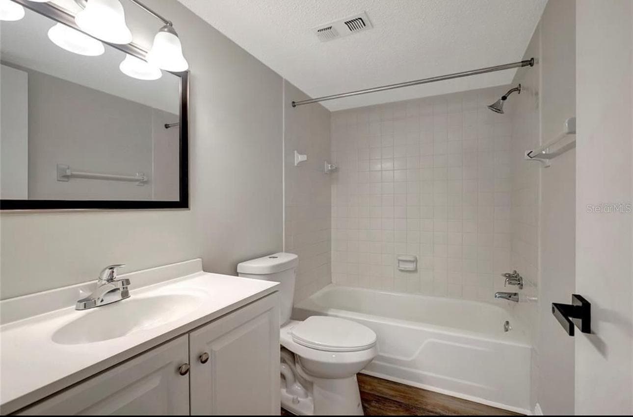 7020 COGNAC DRIVE — photo 26 of 39