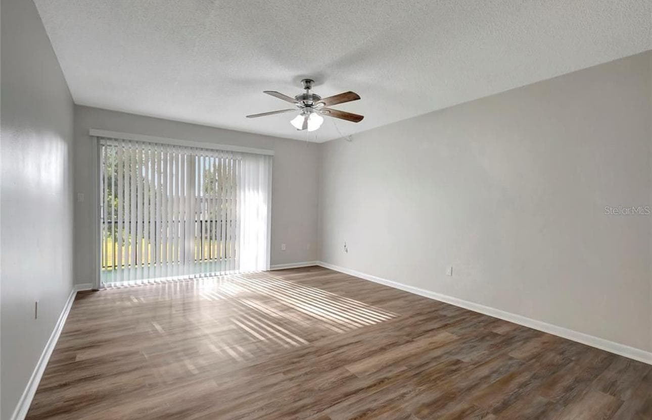 7020 COGNAC DRIVE — photo 13 of 39