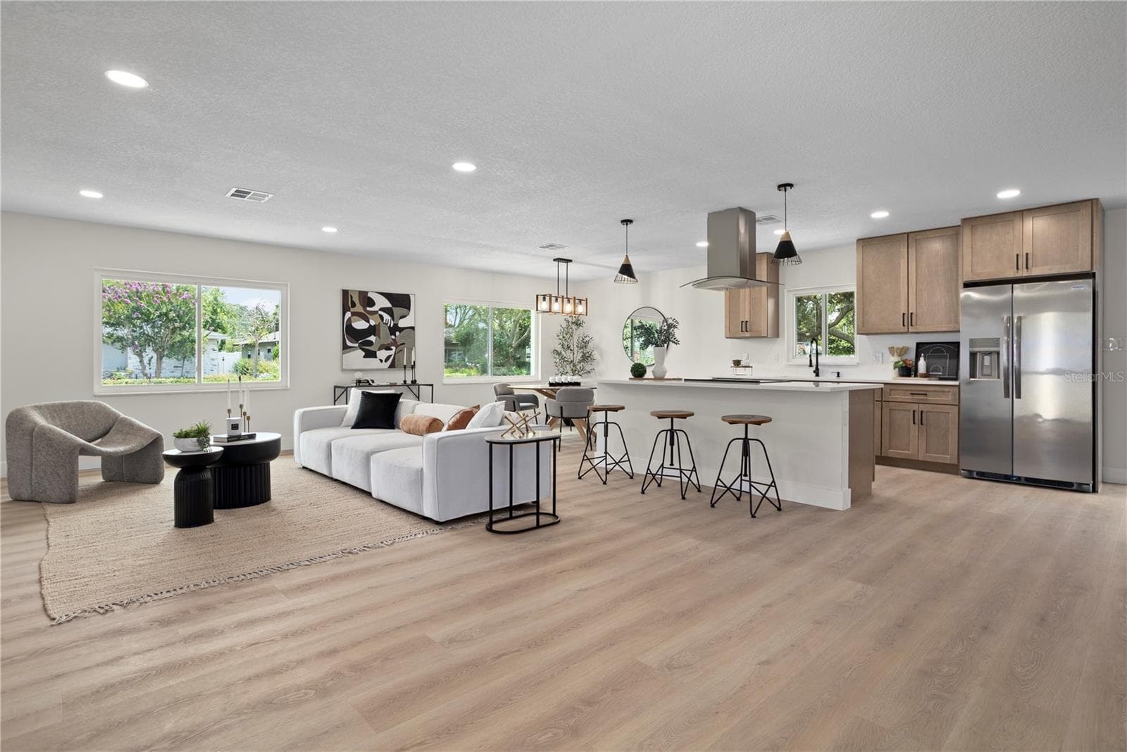 2652 ABBEY ROAD — photo 4 of 44