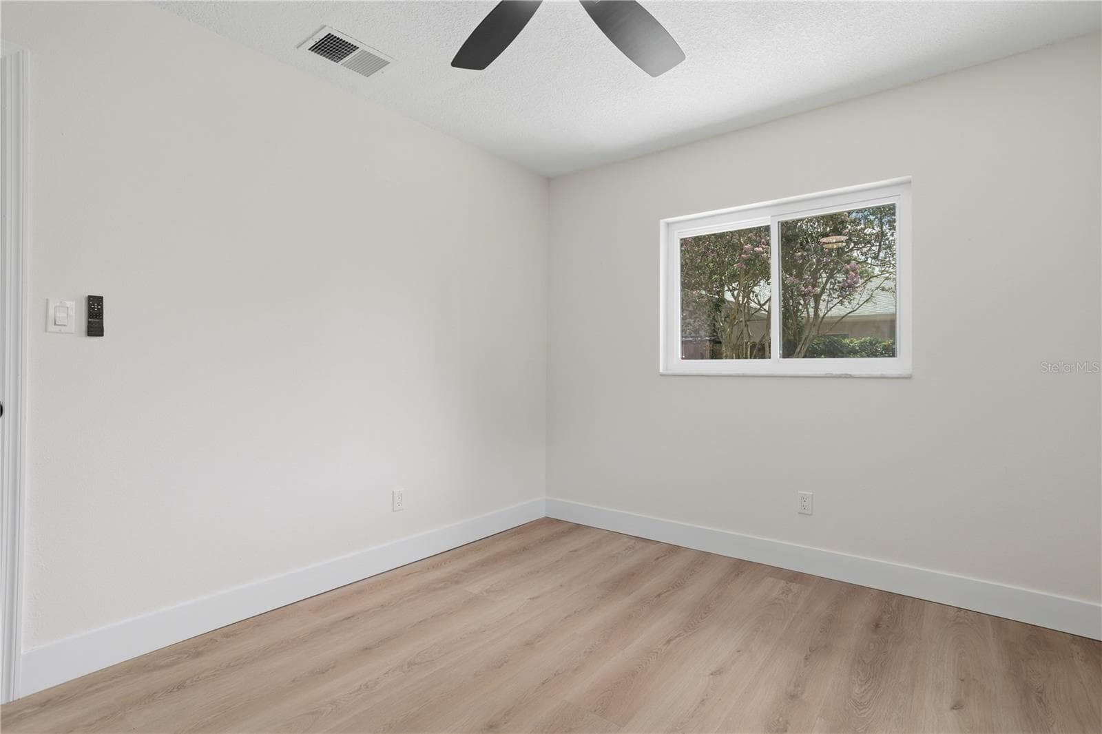 2652 ABBEY ROAD — photo 32 of 44