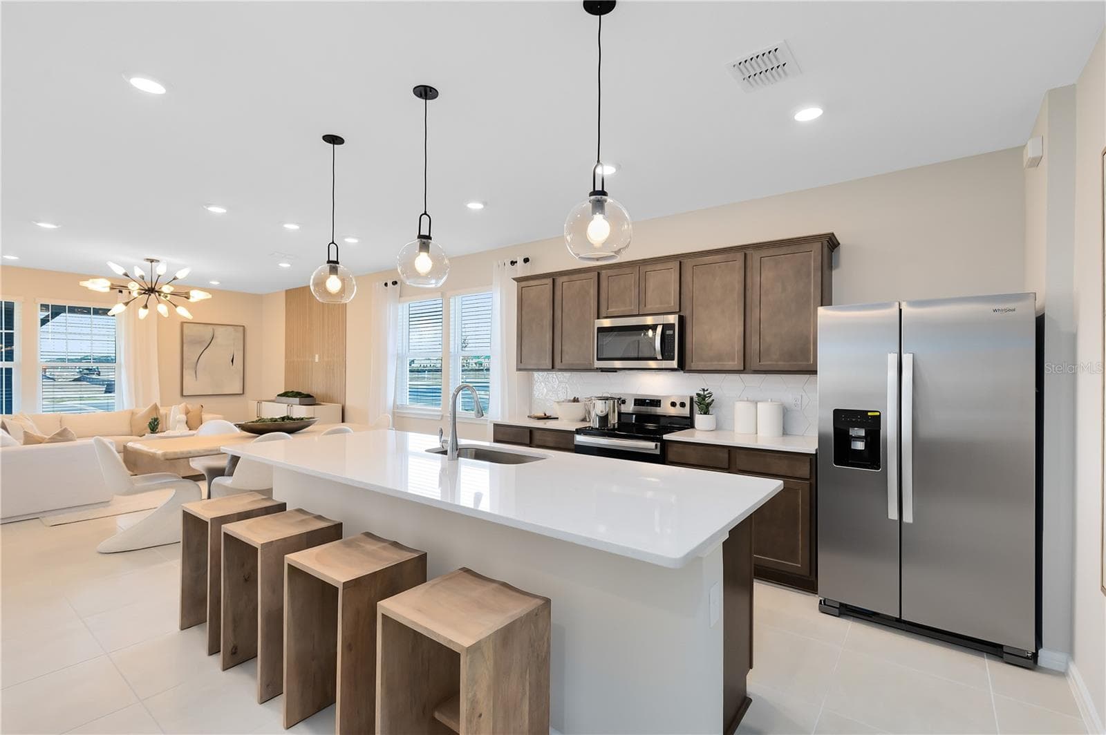 2127 SOUTHBURY DRIVE — photo 4 of 28