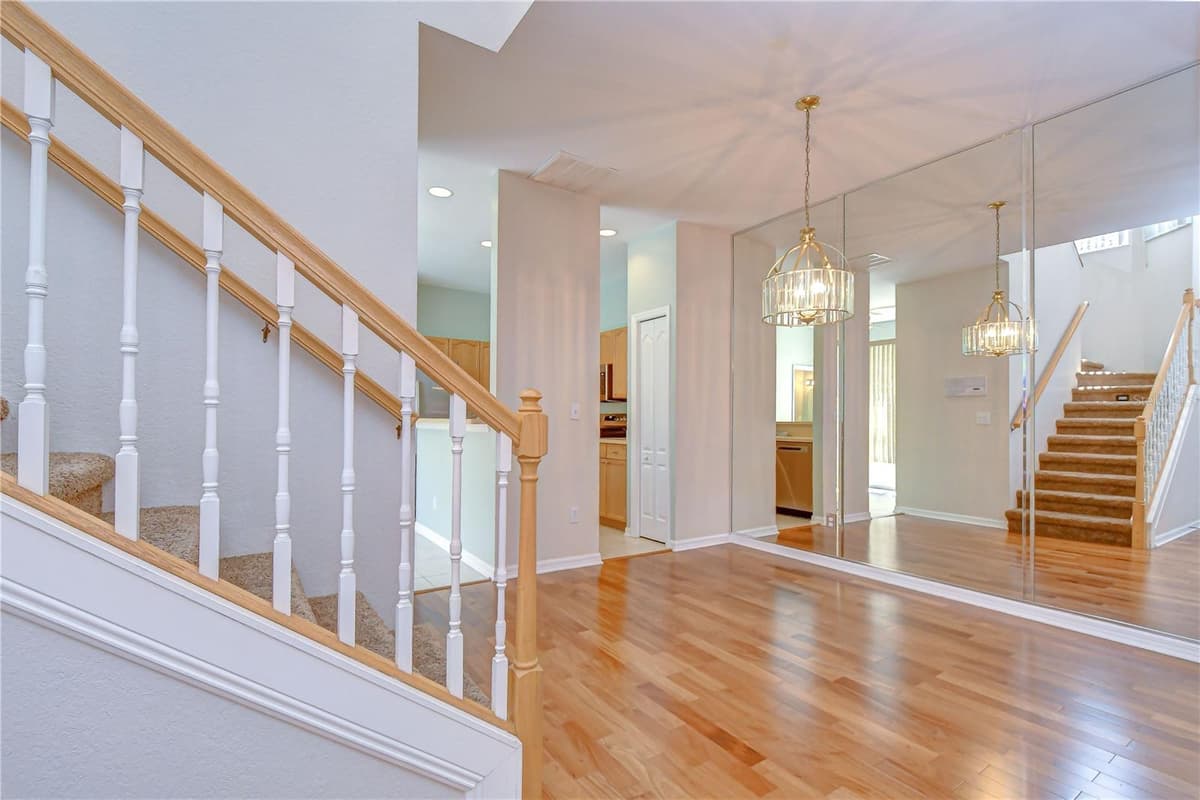 1050 STARKEY ROAD — photo 34 of 88