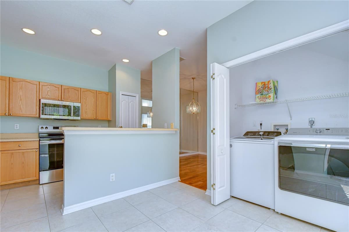1050 STARKEY ROAD — photo 46 of 88