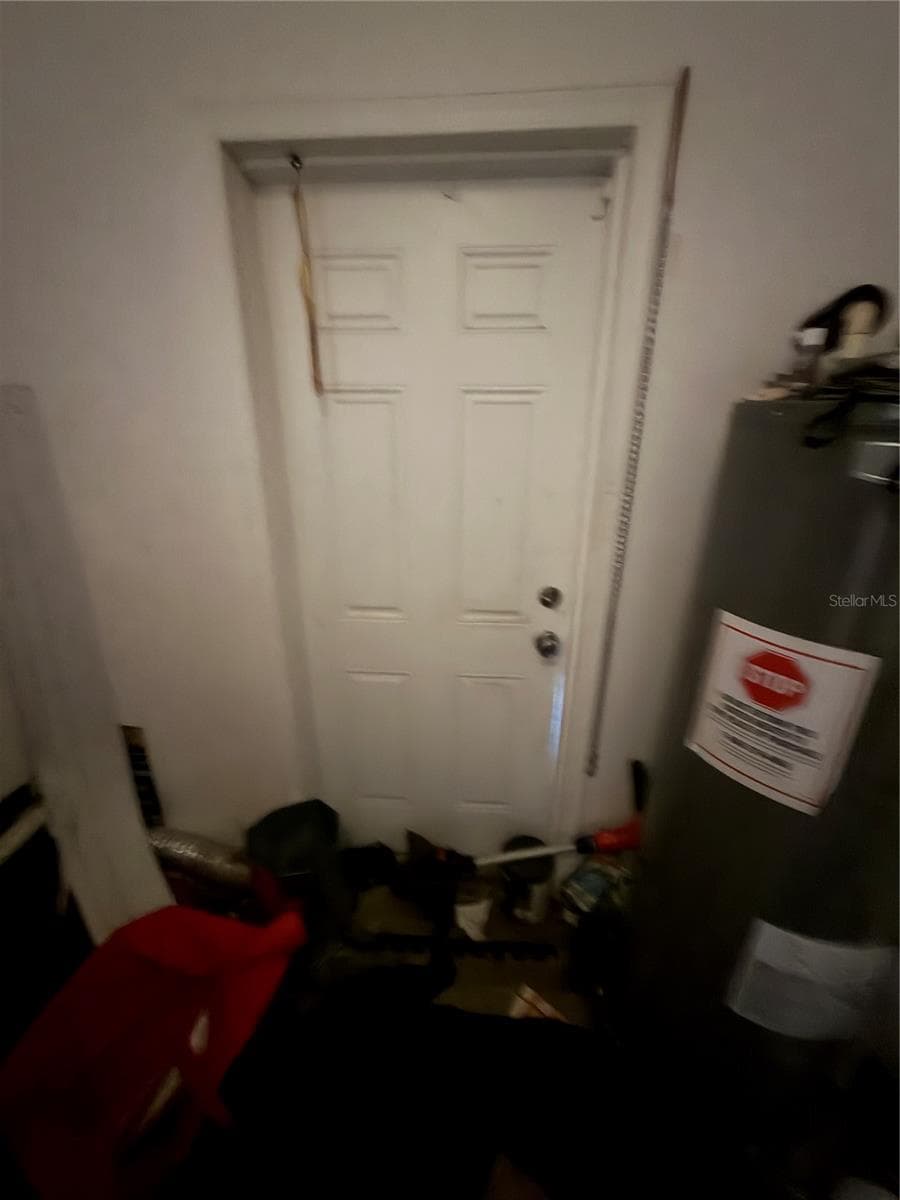 2880 SATURN DRIVE — photo 16 of 26