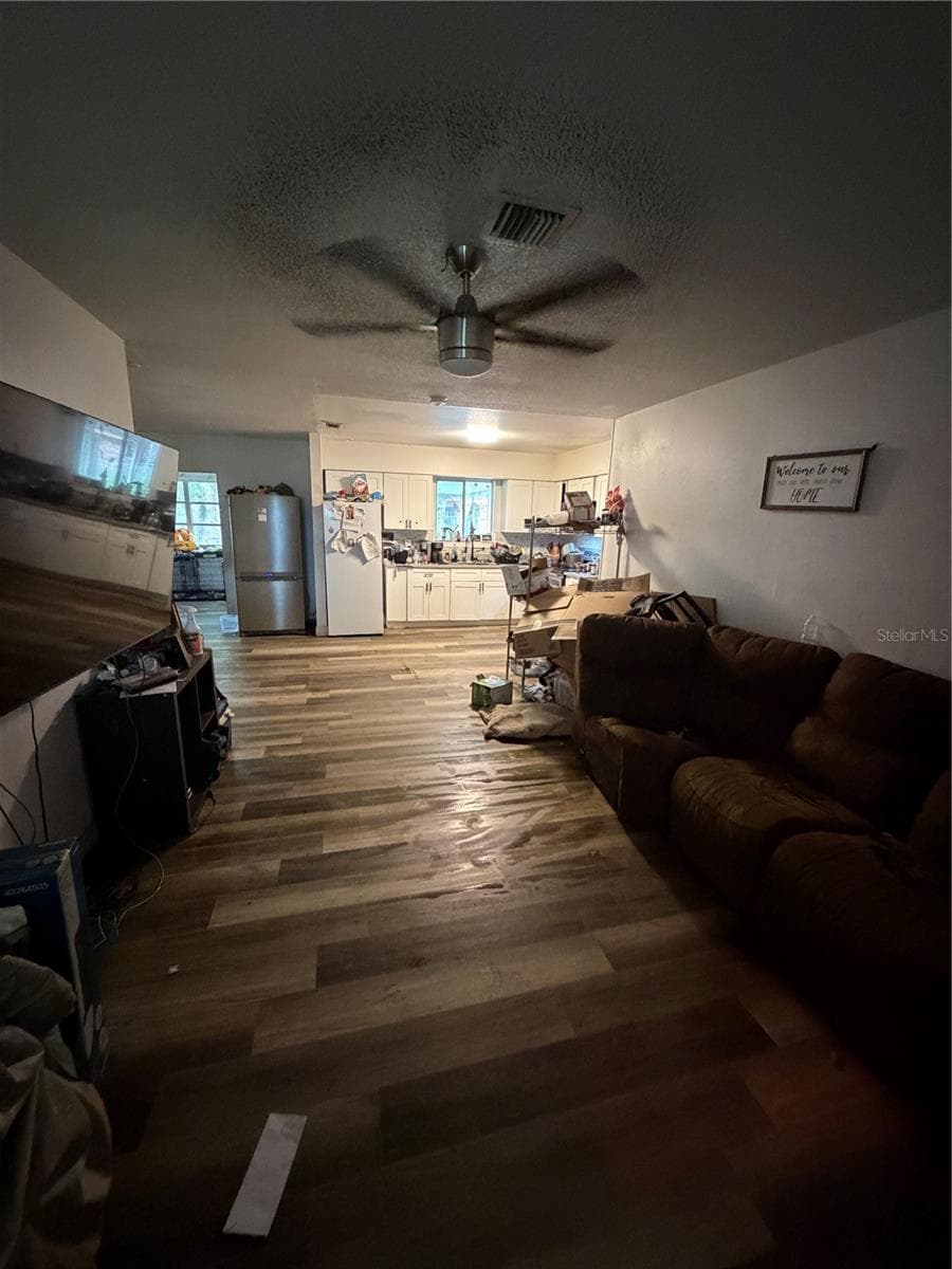 2880 SATURN DRIVE — photo 9 of 26