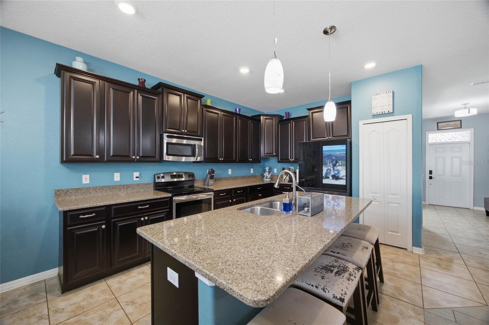 15410 DAKOTA SKY PLACE — photo 9 of 50