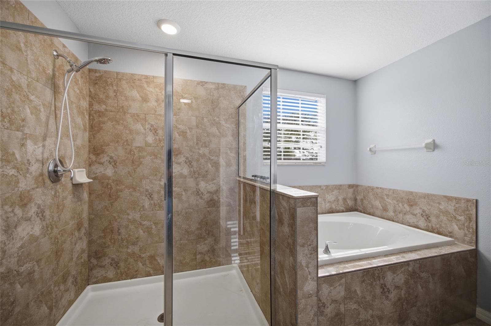 15410 DAKOTA SKY PLACE — photo 24 of 50