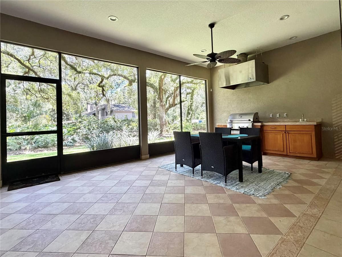 15717 OAKLAND AVENUE — photo 60 of 82
