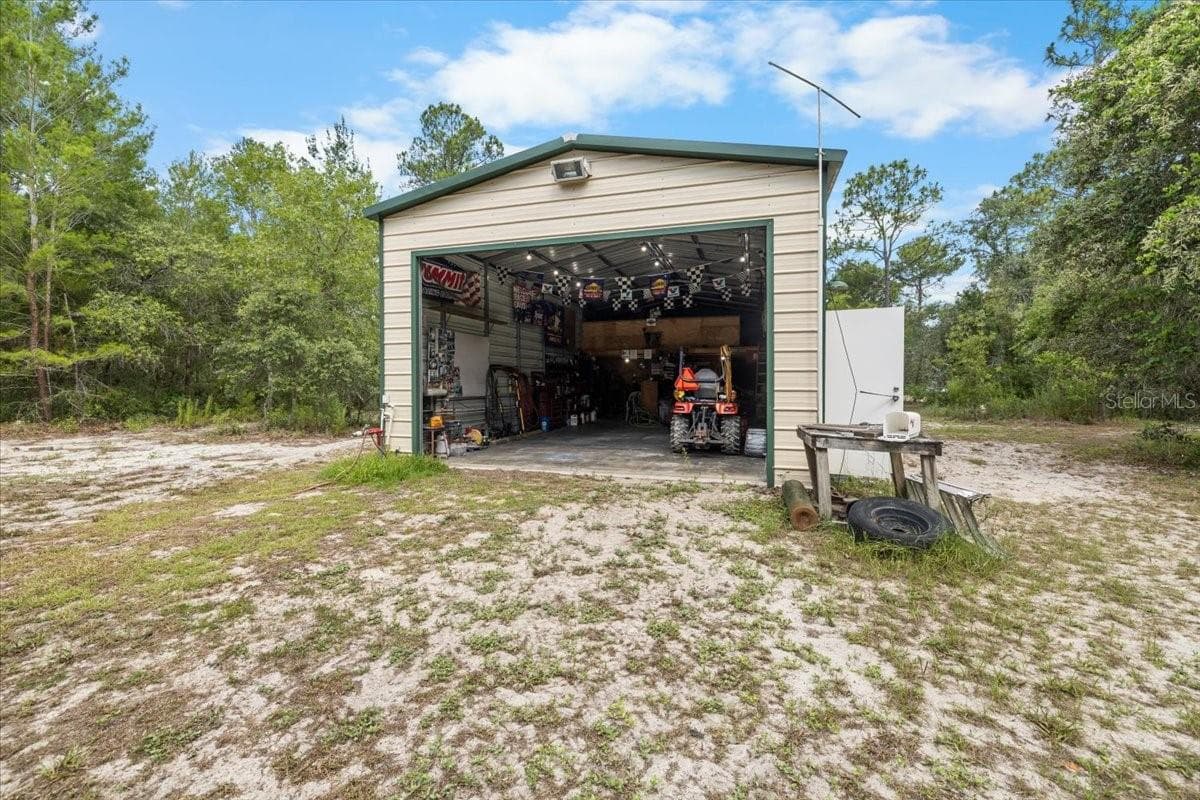 15624 PEACE BOULEVARD — photo 4 of 59