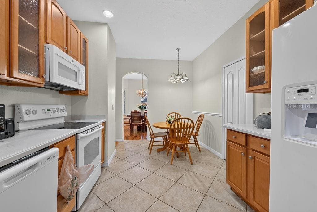 3614 PLYMOUTH DRIVE — photo 17 of 57