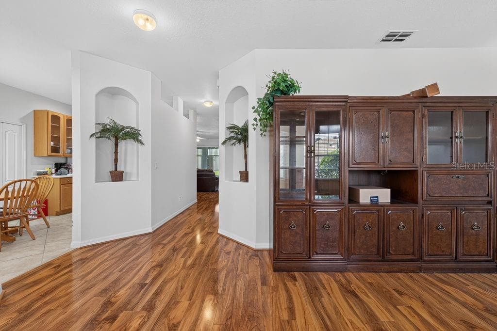 3614 PLYMOUTH DRIVE — photo 2 of 57