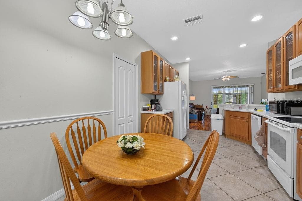 3614 PLYMOUTH DRIVE — photo 21 of 57