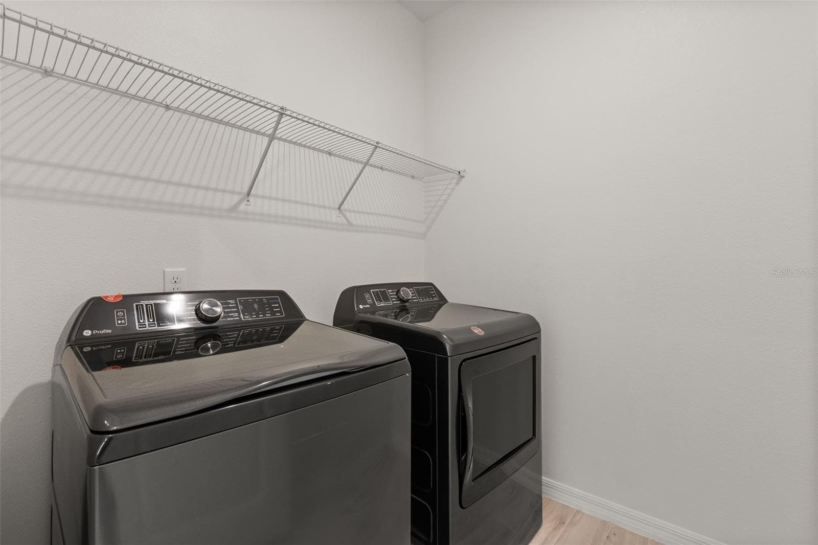1151 LAKESIDE ESTATES DRIVE — photo 33 of 44