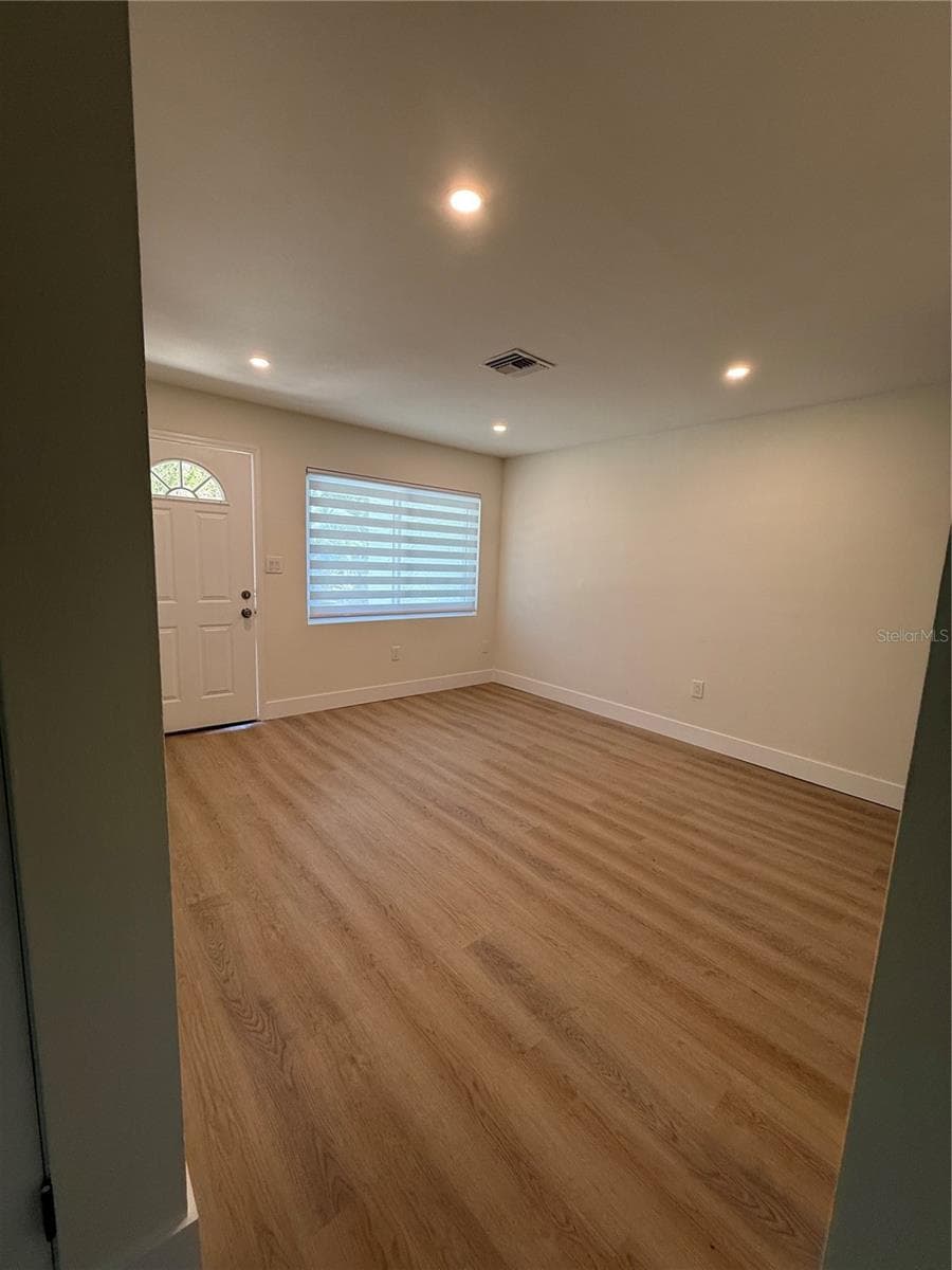 1350 15TH STREET — photo 3 of 14
