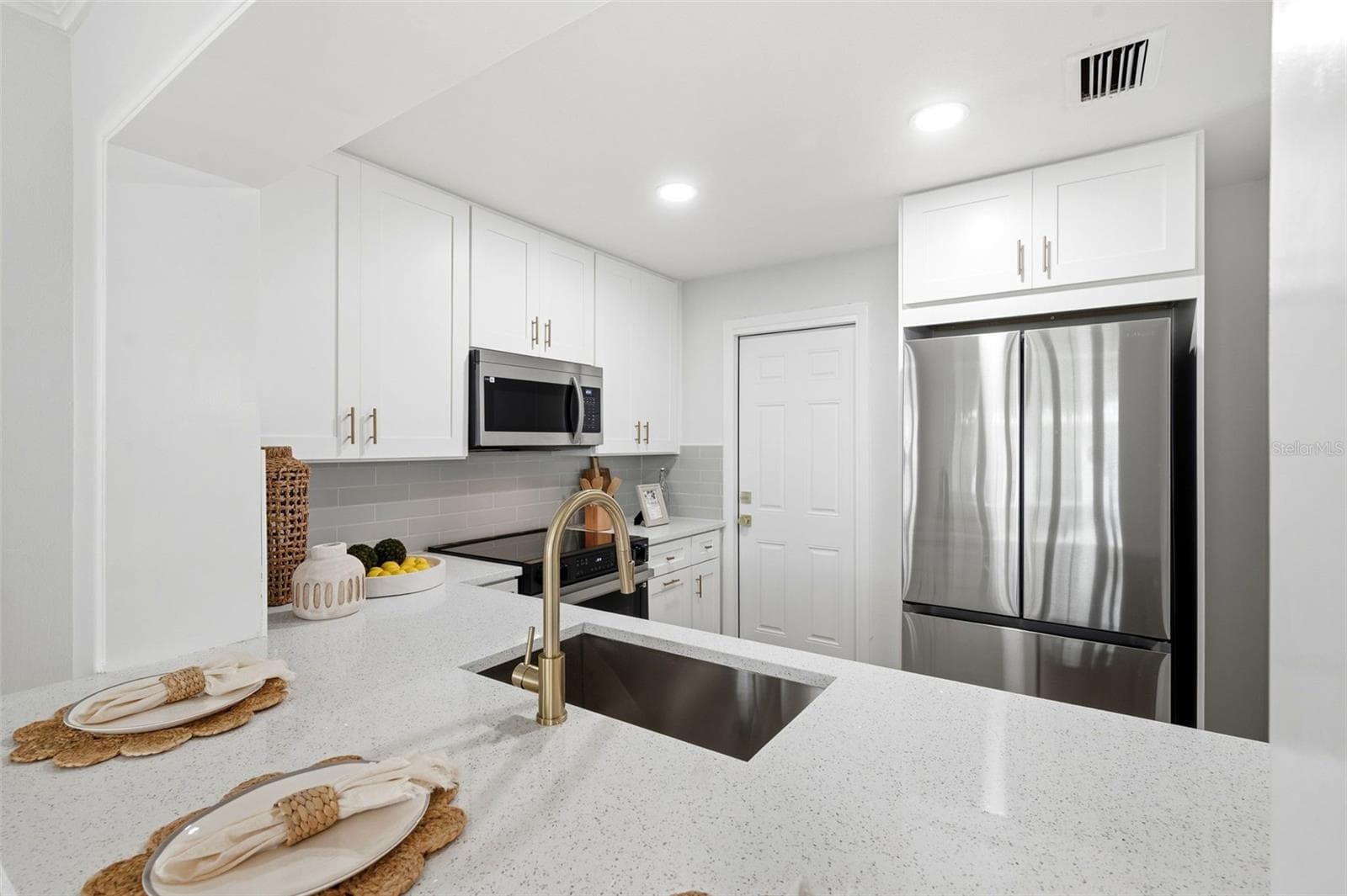 9128 142ND STREET — photo 13 of 62