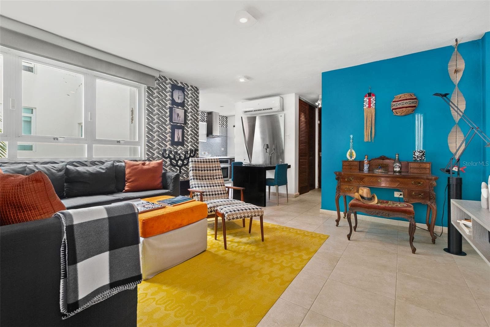 59 CALLE SAN MIGUEL — photo 1 of 17