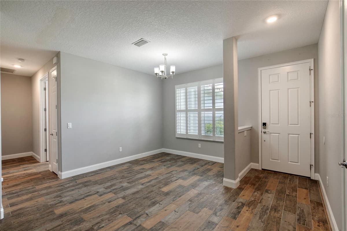 56 THORNHILL CHASE CIRCLE — photo 10 of 73