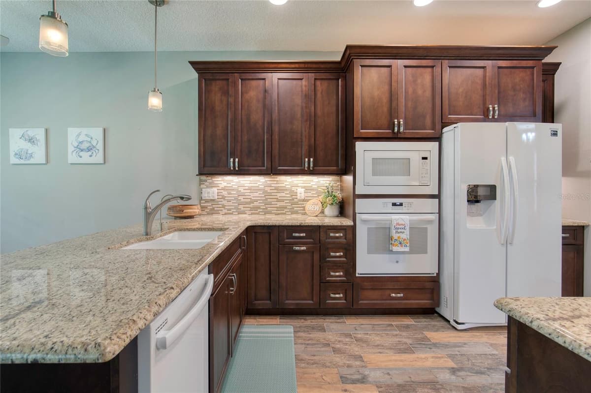 56 THORNHILL CHASE CIRCLE — photo 22 of 73