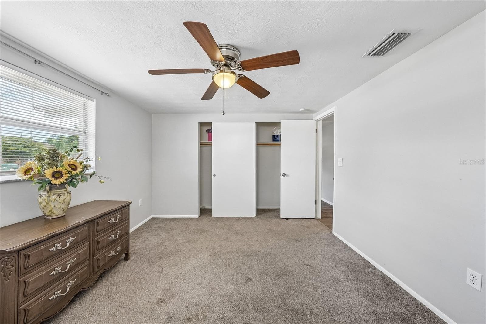 7215 MAYFIELD DRIVE — photo 7 of 52