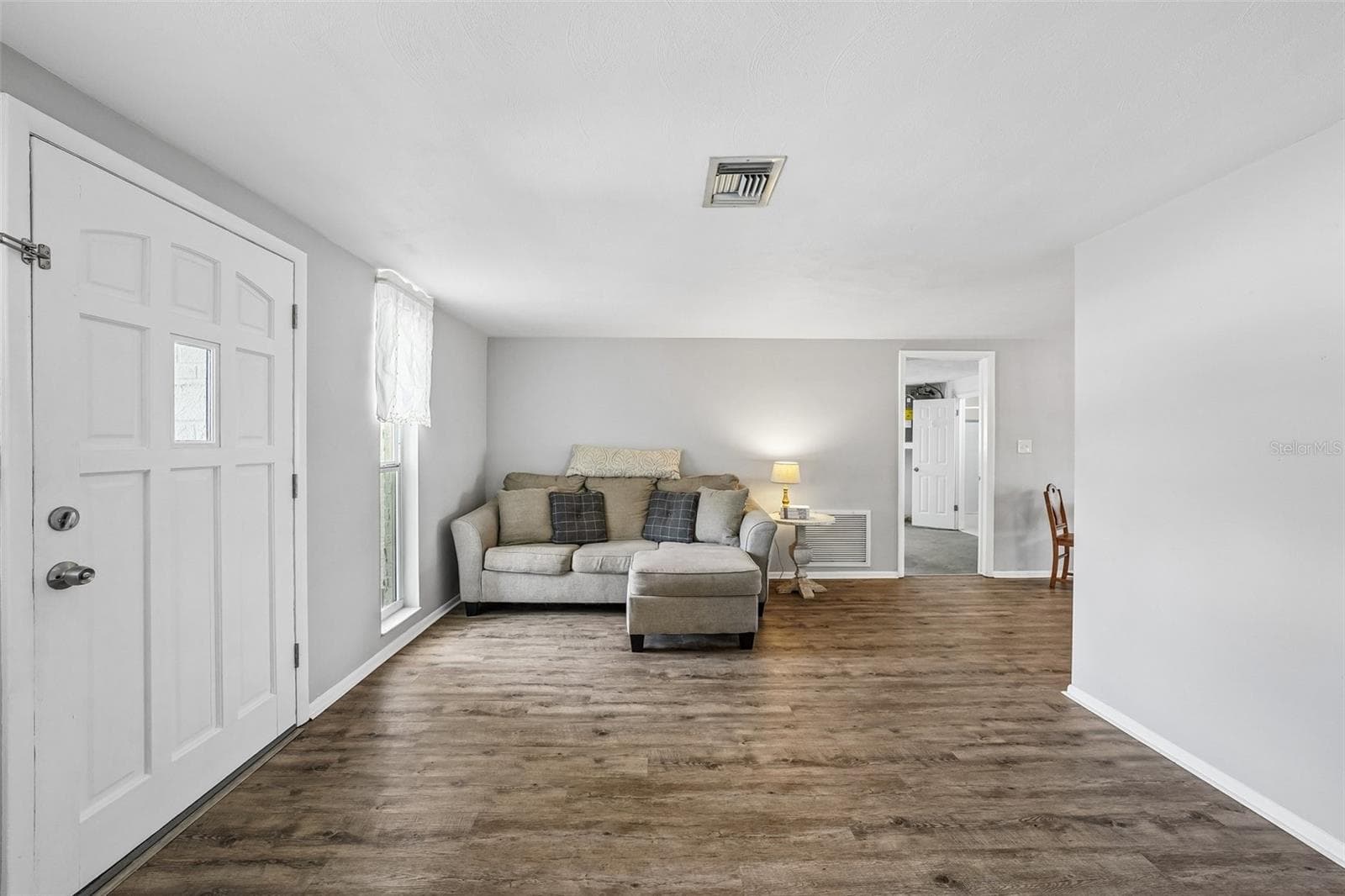 7215 MAYFIELD DRIVE — photo 14 of 52