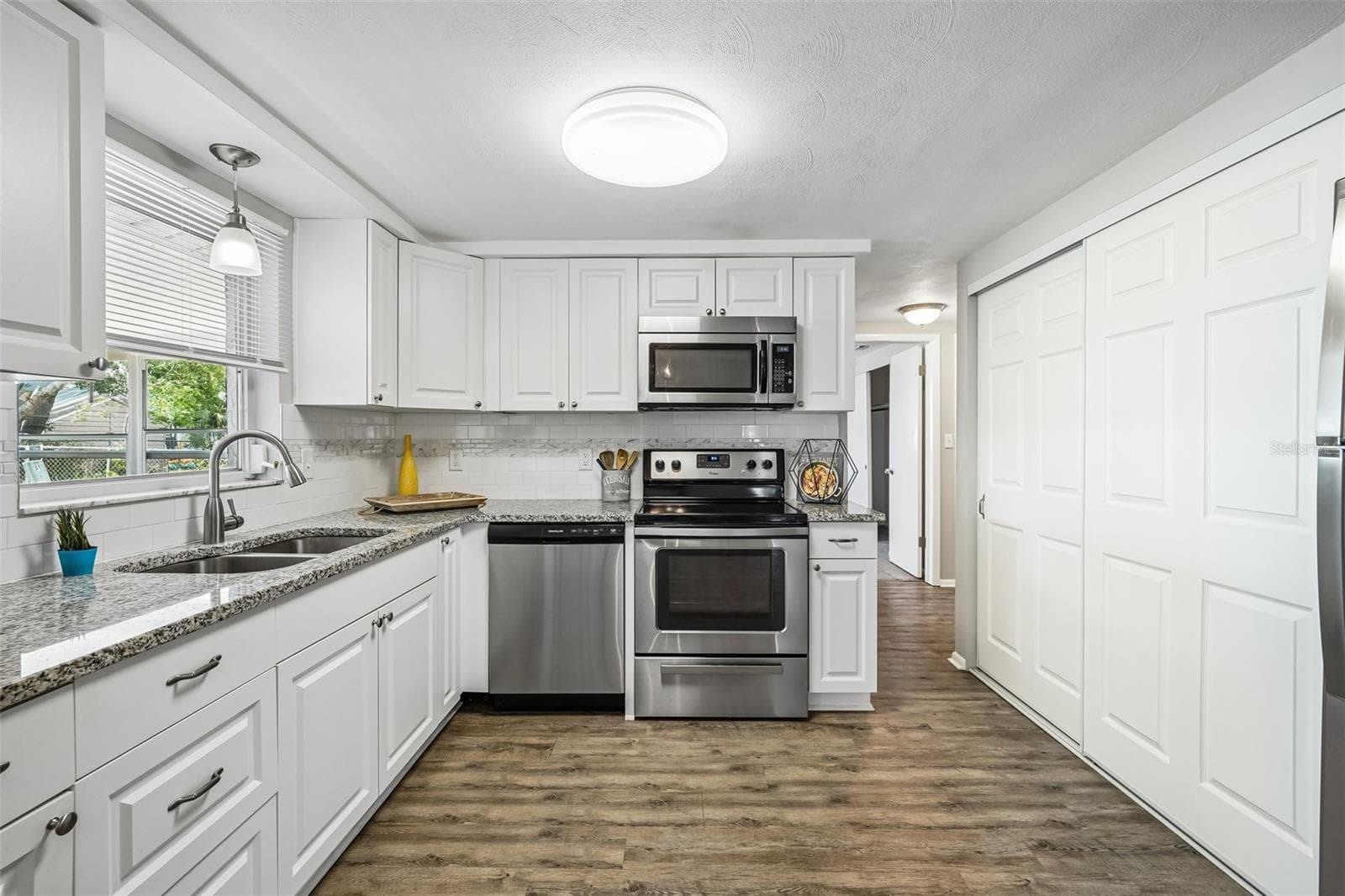 7215 MAYFIELD DRIVE — photo 32 of 52