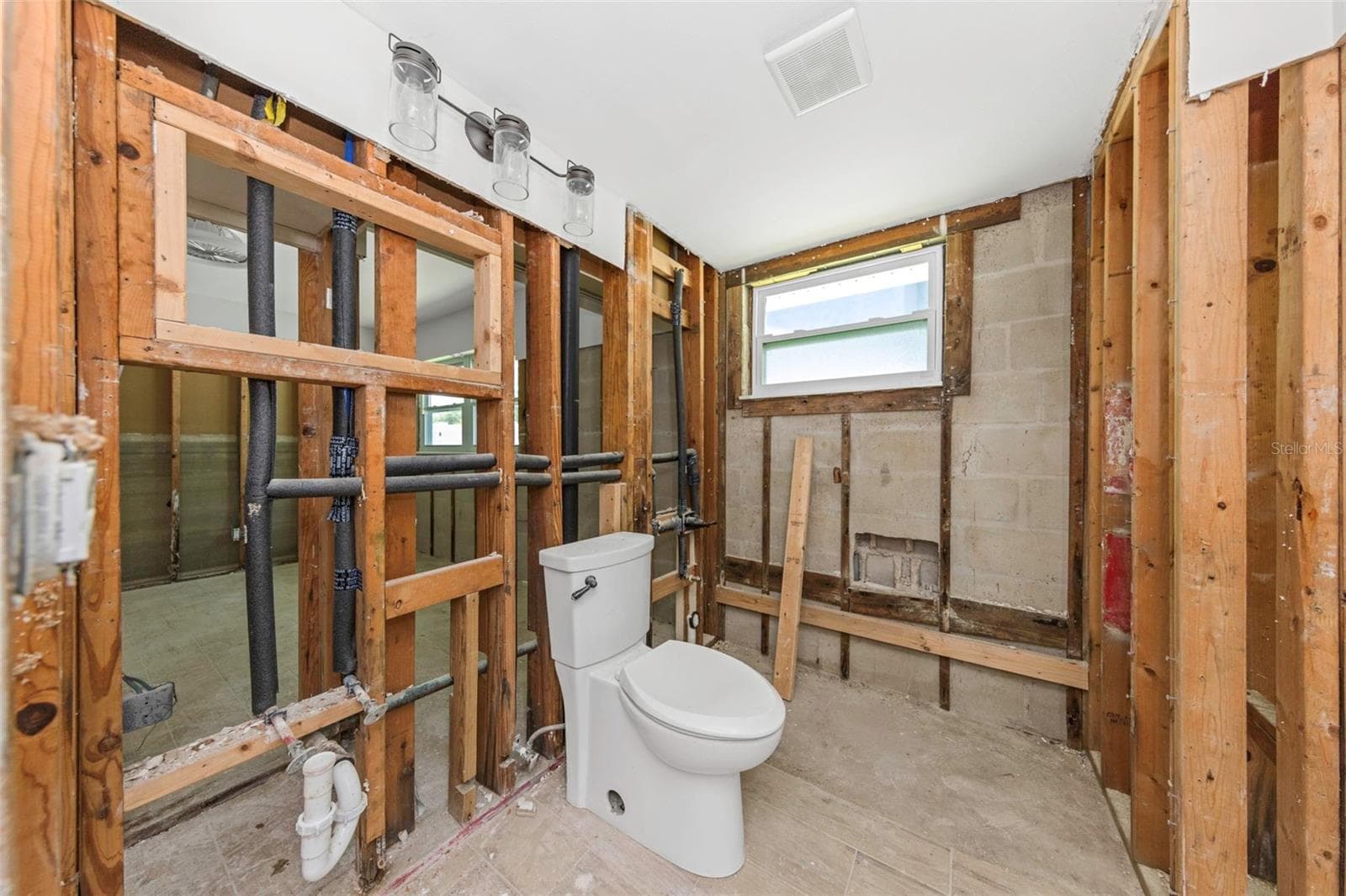 5701 DENVER STREET — photo 14 of 24